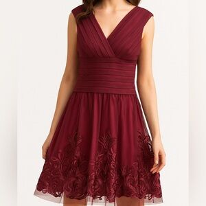 Adrianna Papell‎ Sz 4 Burgundy Elegant  Sleeveless Dress